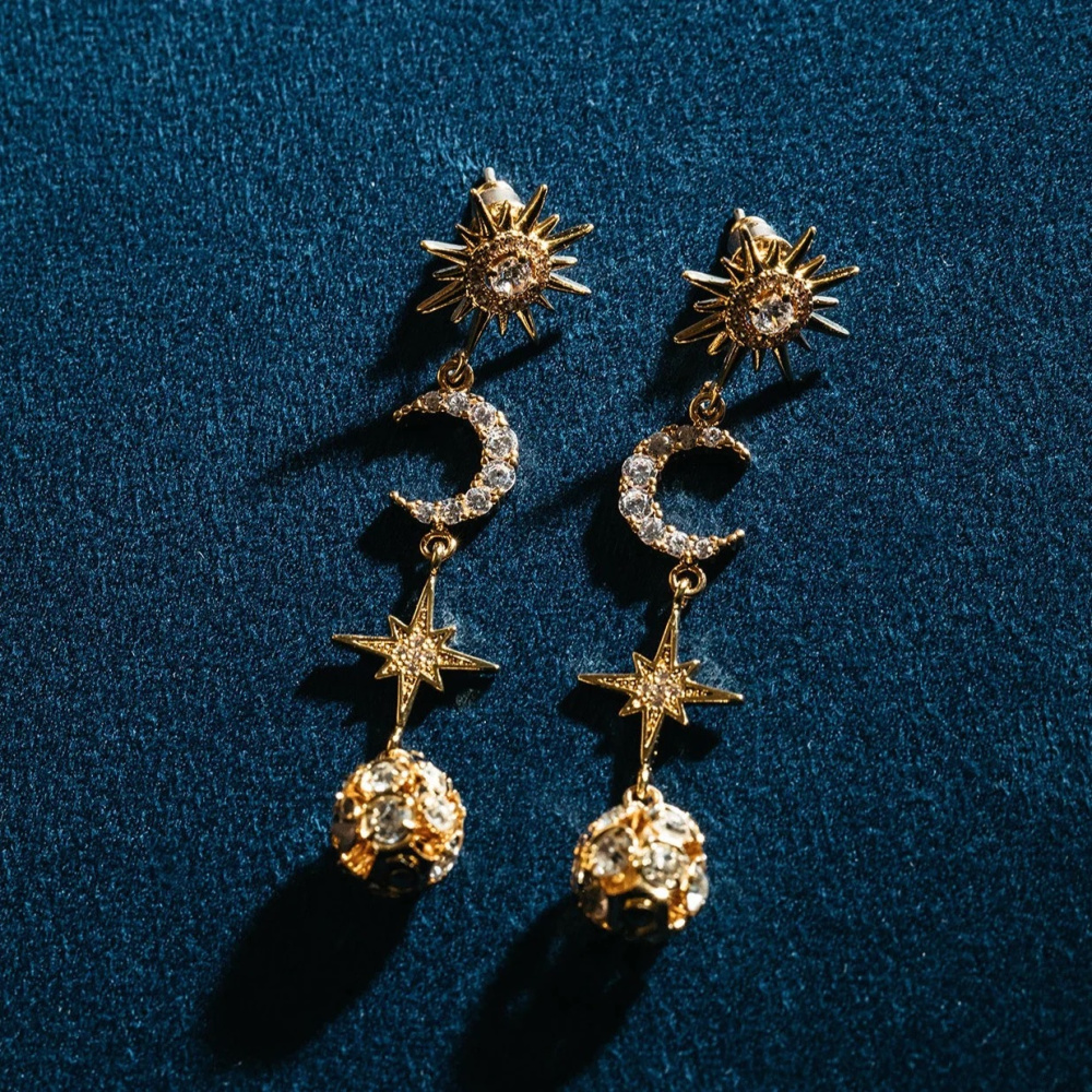 Orelia Statement Earth Moon Stars Earrings nouvelle NOUVELLE